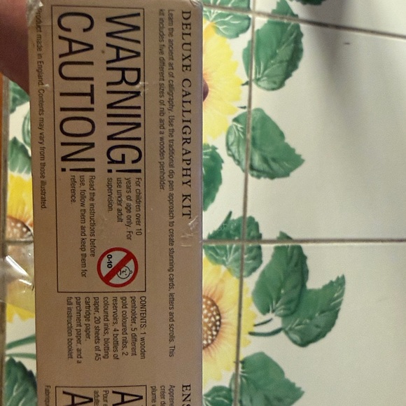 Dryad Deluxe Calligraphy Kit inks, pens, paper, writing, art, craft, hobbies - Picture 7 of 7